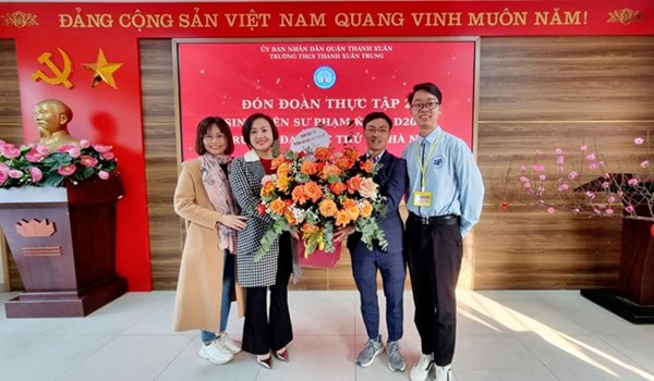 Lan toả ngọn lửa nhiệt huyết, yêu nghề yêu người qua buổi gặp mặt chào đón đoàn sinh viên thực tập tại trường THCS Thanh Xuân Trung.