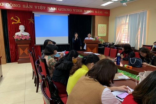 Trường Tiểu học Nguyễn Trãi tổ chức tập huấn các biện pháp phòng chống dịch bệnh Covid – 19 trong trường học
