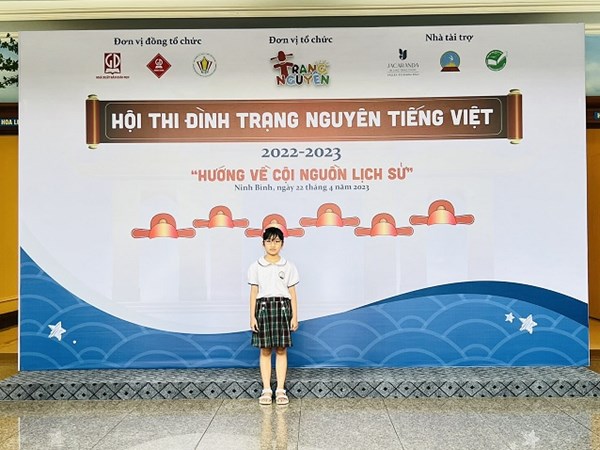 Trần Hà Phương - Cô học trò đam mê môn Tiếng Việt